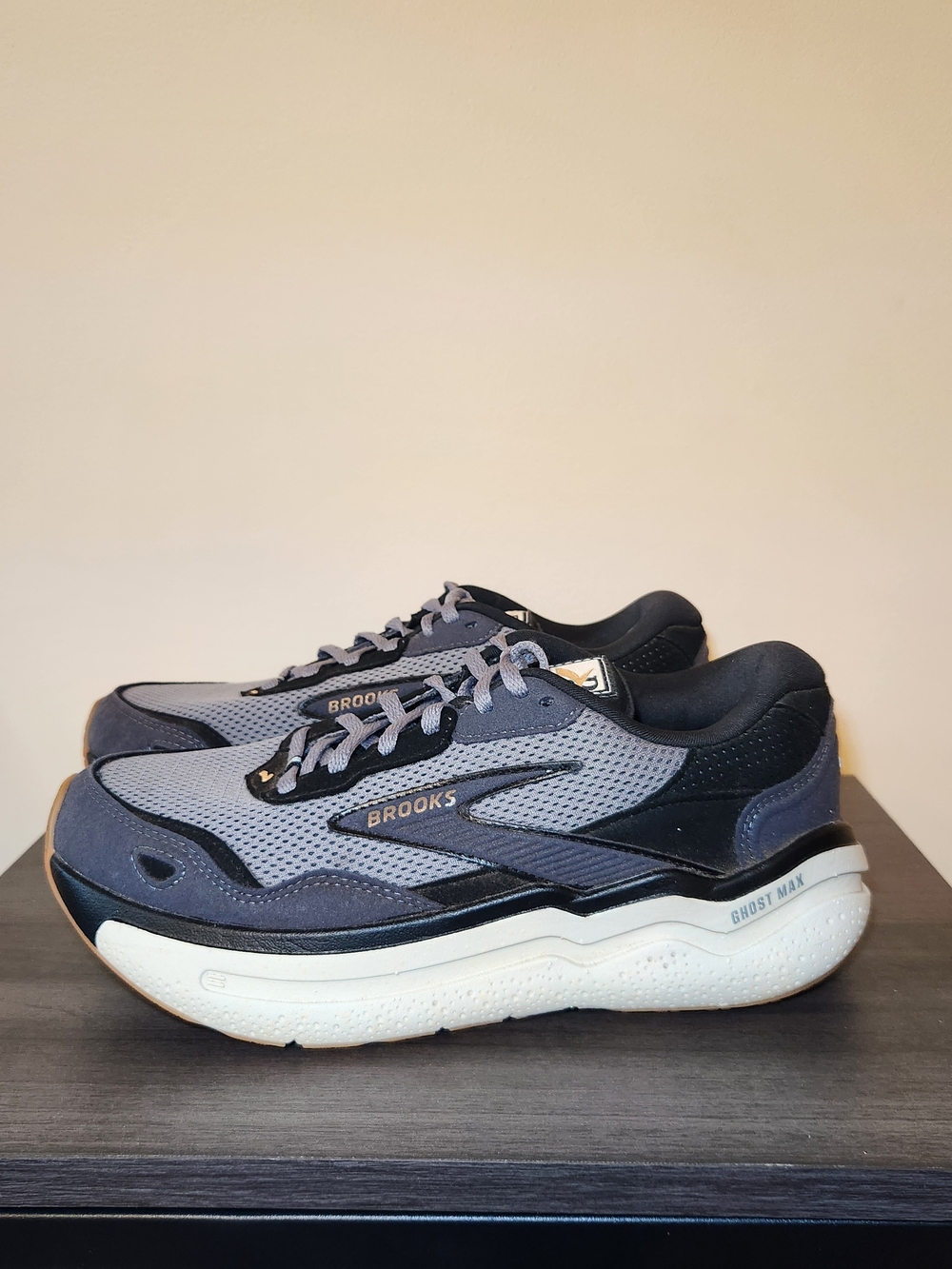 Brooks Ghost Max SE 2 Running Walking Shoes Womens Size 8.5
